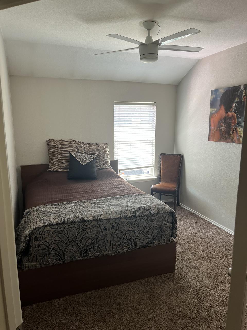 Profile photo 1 of 4