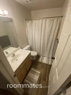 Room for rent in Roy, UT $900, house