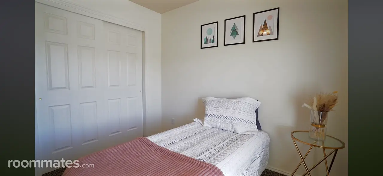 Profile photo 2 of 8