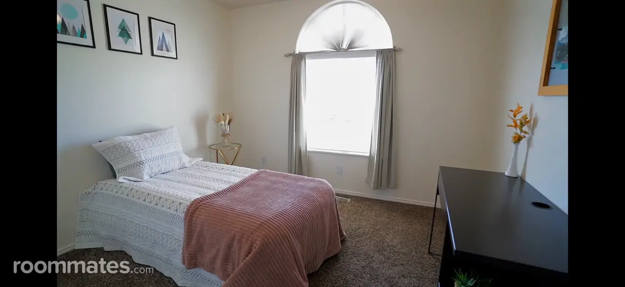 Profile photo 1 of 8