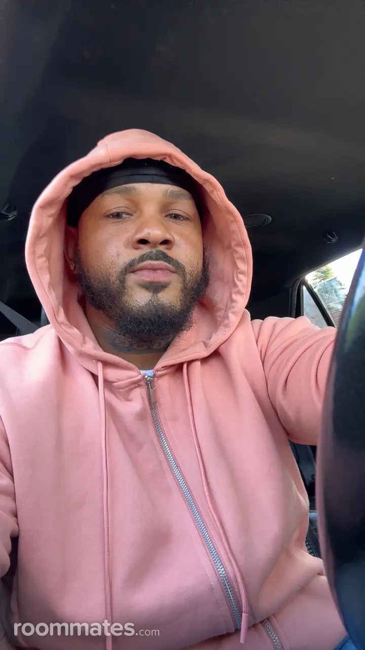 Profile photo 1 of 1