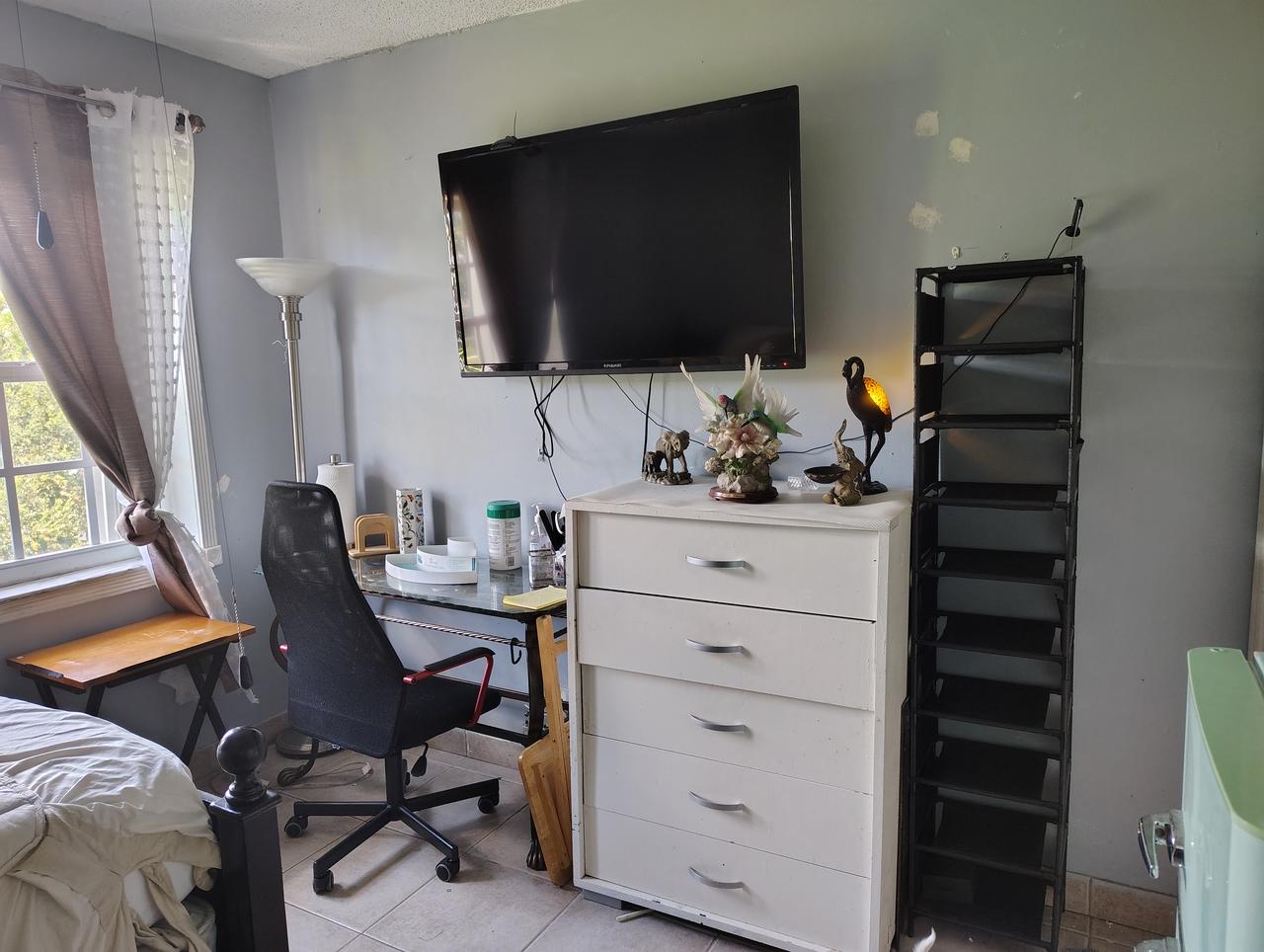 Profile photo 7 of 9