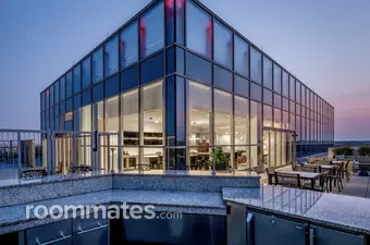 Room for rent in Arlington, VA $1800, condo