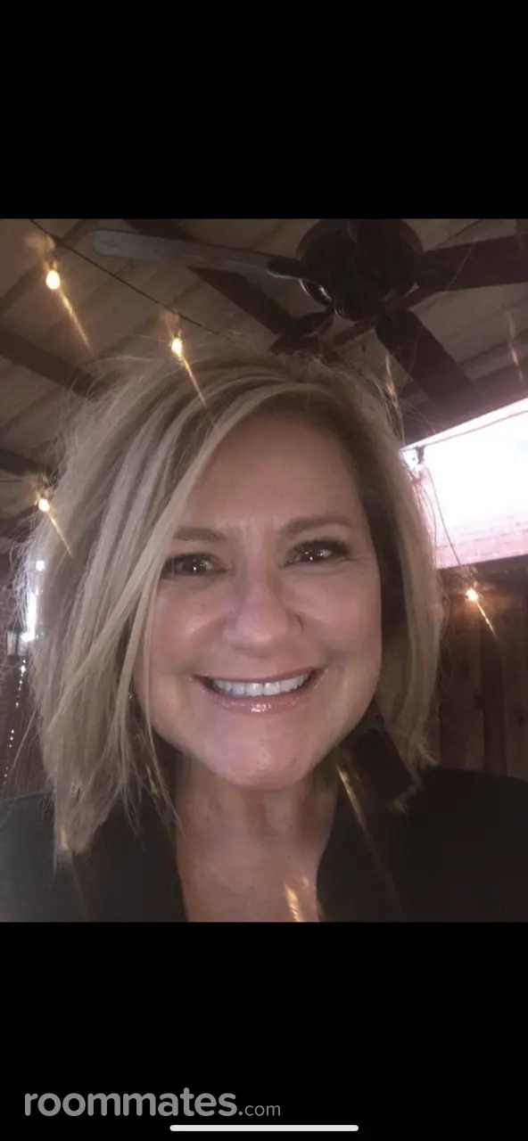 Profile photo 4 of 4