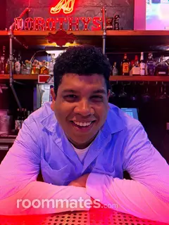 Roommate looking Pensacola, FL, $1100