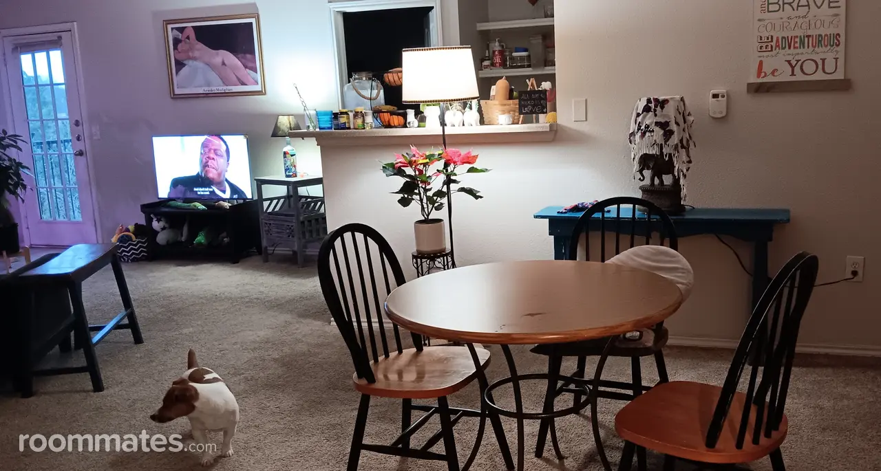 Profile photo 7 of 11