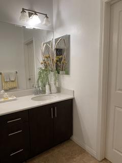 Room for rent in Oxnard, CA $1300, townhouse