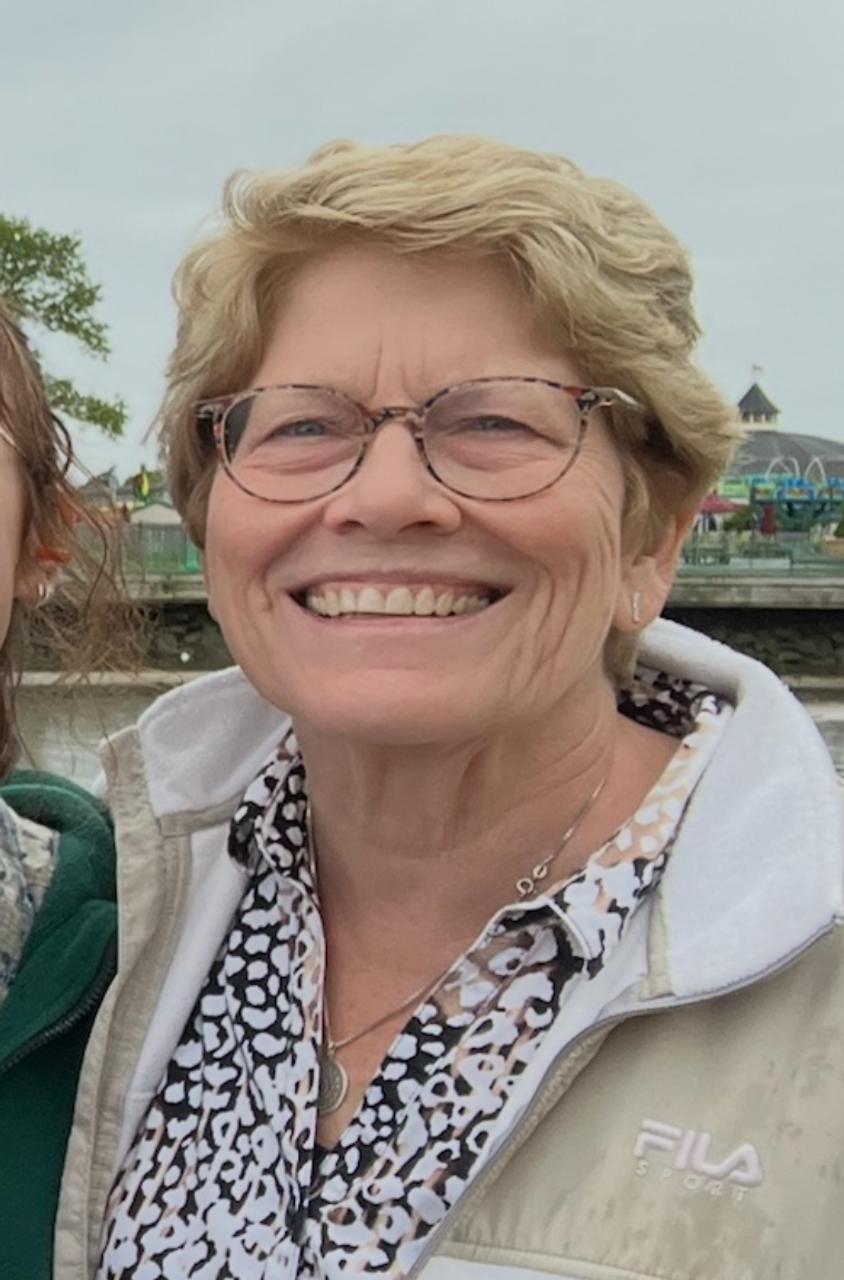 Profile photo 11 of 14