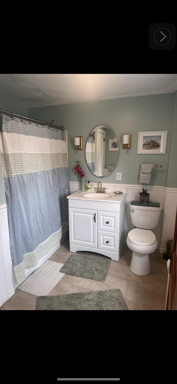 Profile photo 7 of 14