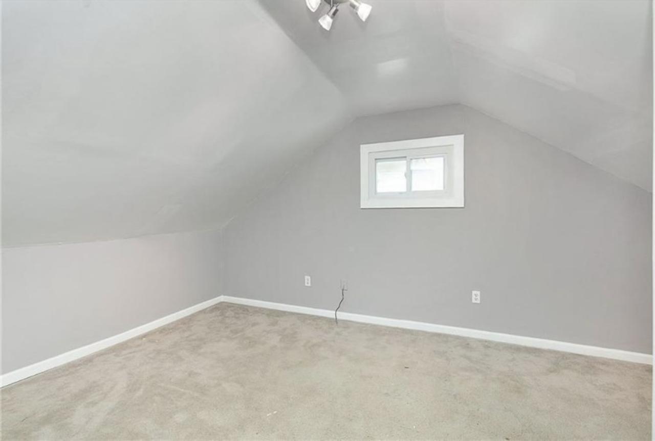 Profile photo 2 of 19