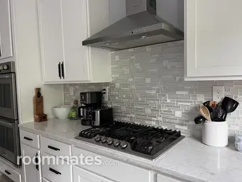 Room for rent in Knoxville, TN $875, house