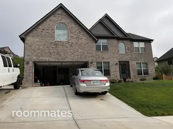 Room for rent in Knoxville, TN $875, house