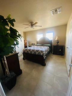 Room for rent in Kissimmee, FL $700, house