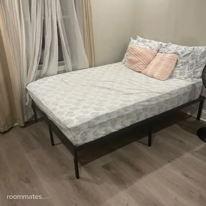 Room for rent in Philadelphia, PA $1000, house