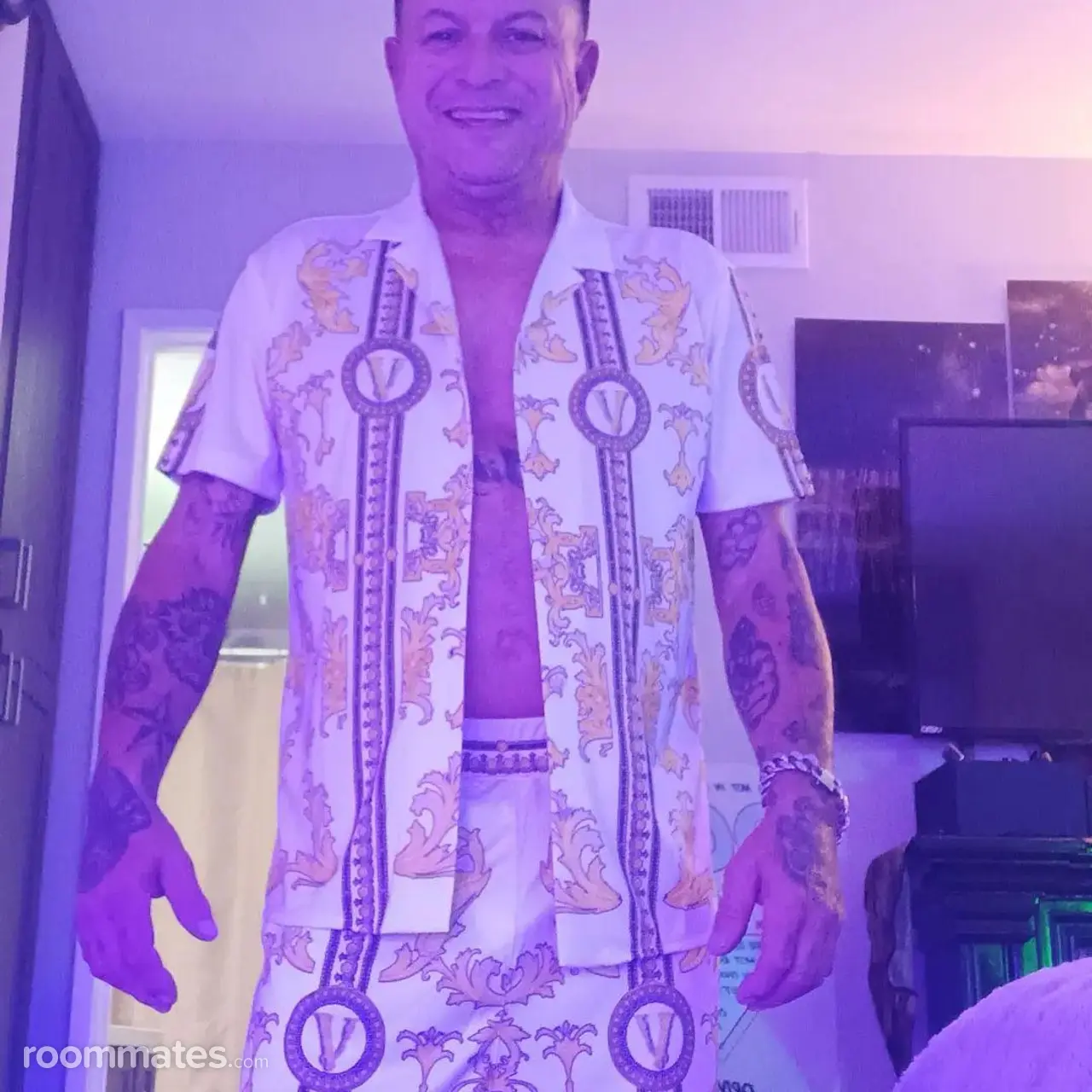 Profile photo 6 of 8