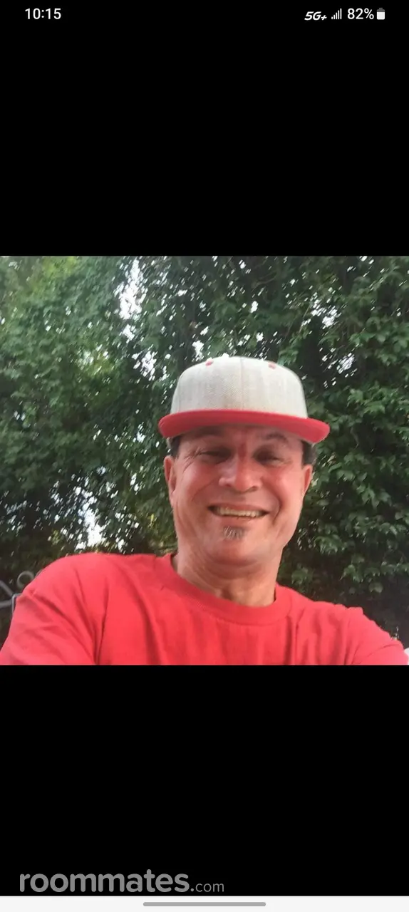 Profile photo 7 of 8