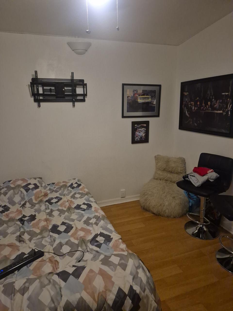 Profile photo 2 of 8