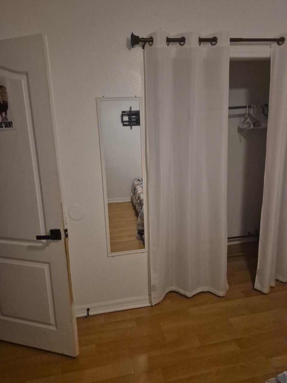 Profile photo 4 of 8