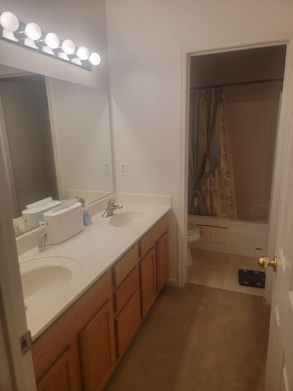 Profile photo 2 of 4