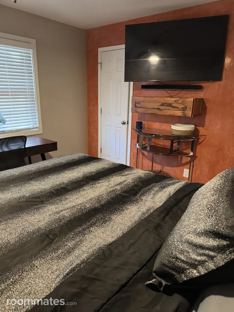 Profile photo 4 of 5