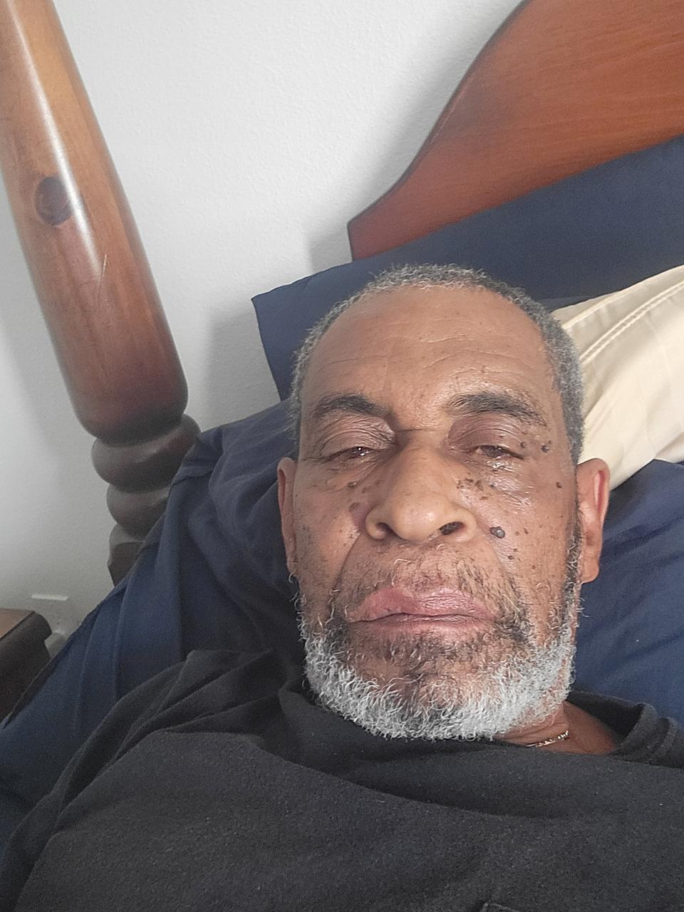 Profile photo 9 of 10