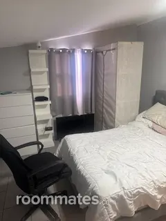 Room for rent in Miami Gardens, FL $1000, house