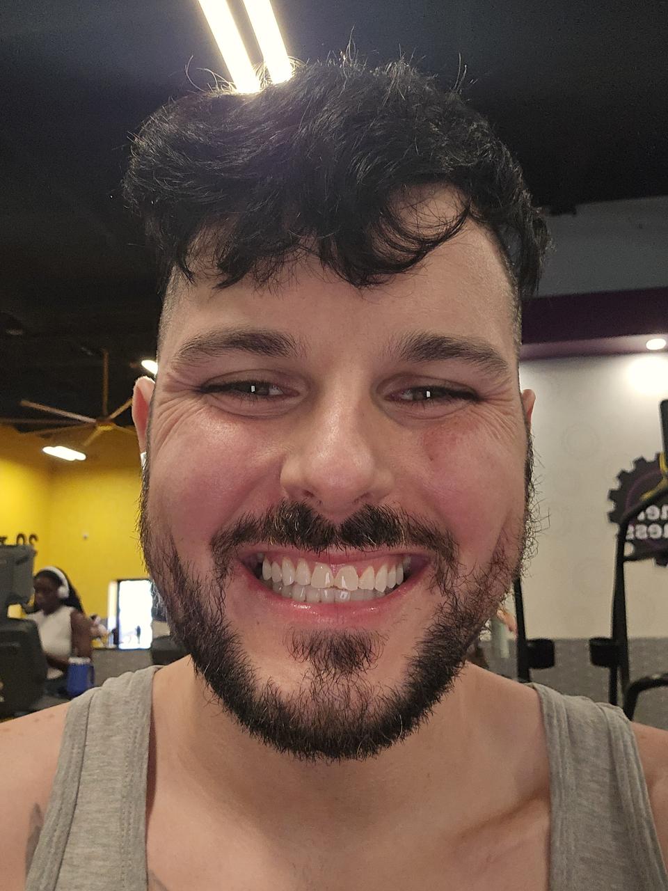 Profile photo 6 of 6