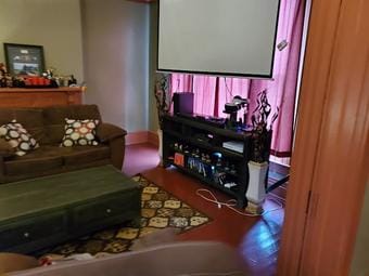 Room for rent in Louisville, KY $700, house