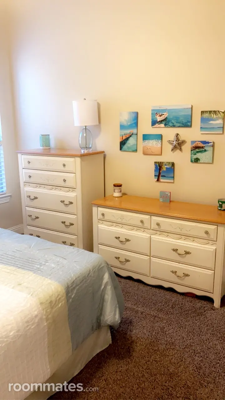 Profile photo 4 of 8