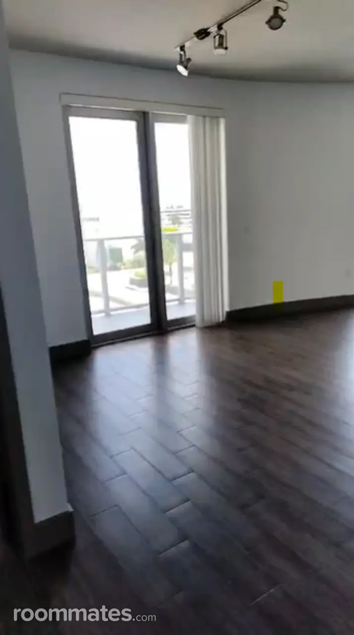 Profile photo 7 of 8