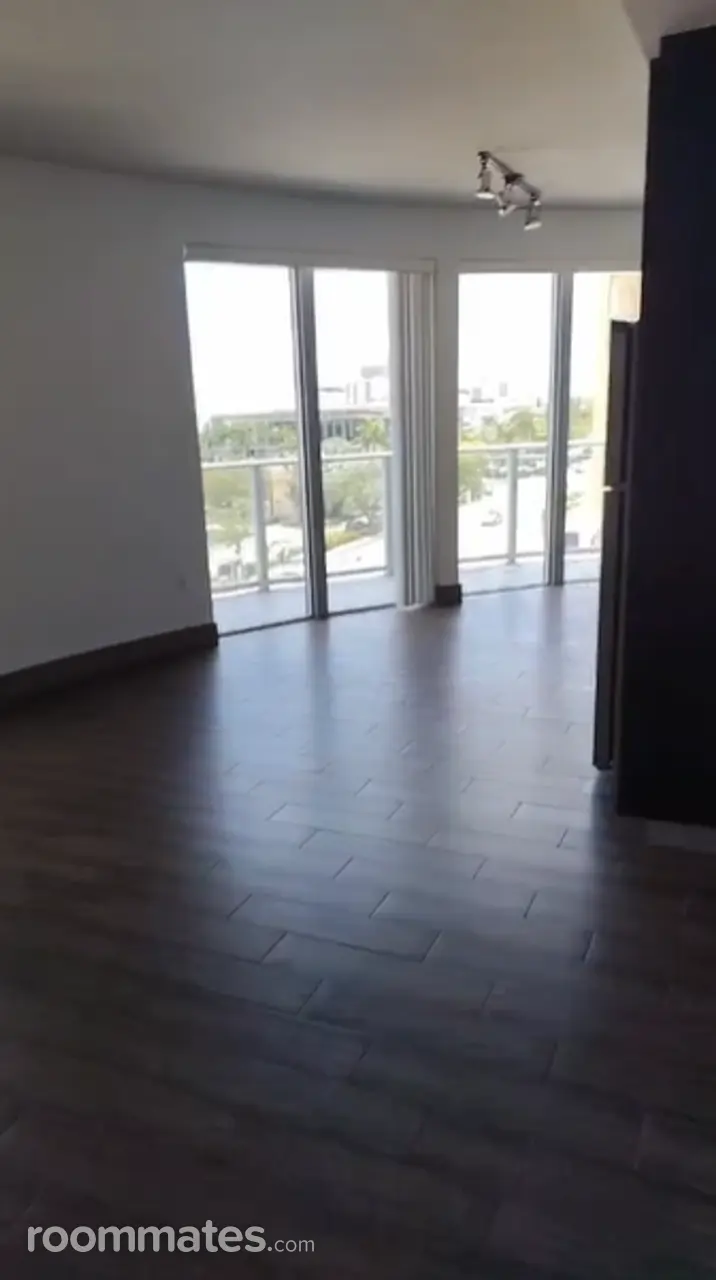 Profile photo 6 of 8