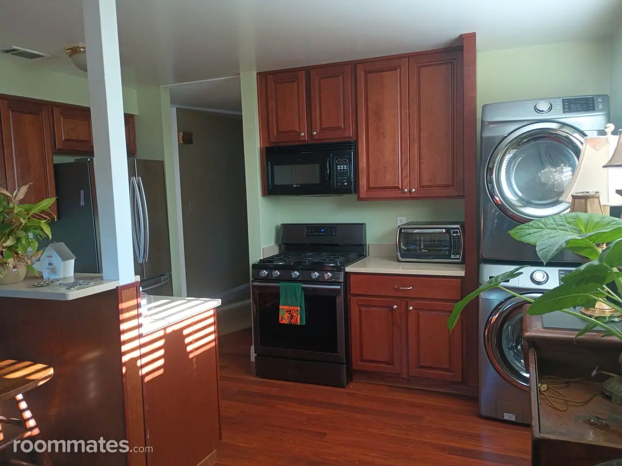 Profile photo 2 of 11