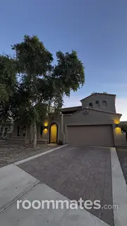 Room for rent in Phoenix, AZ $750, house