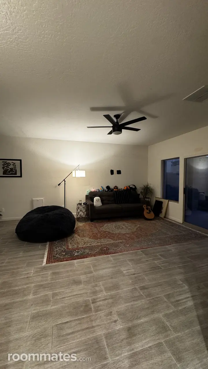 Profile photo 8 of 10