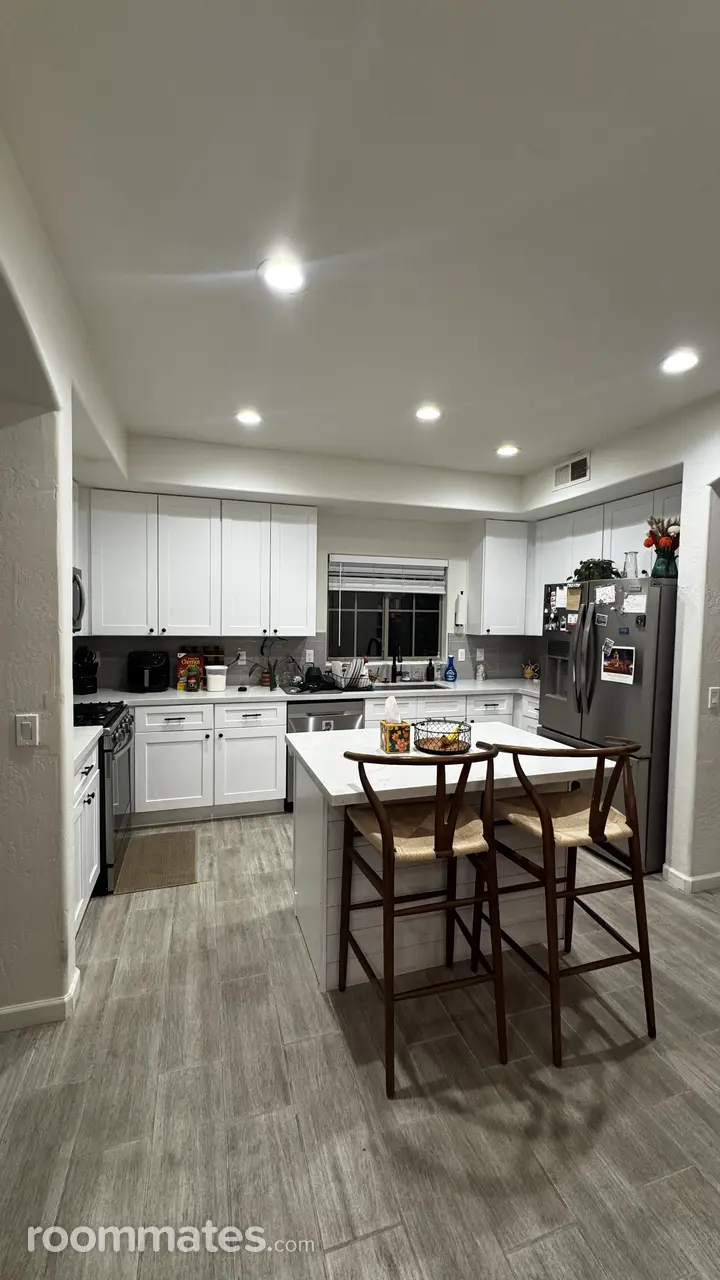 Profile photo 5 of 10