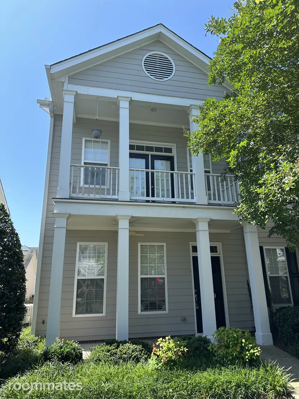 Profile photo 5 of 6