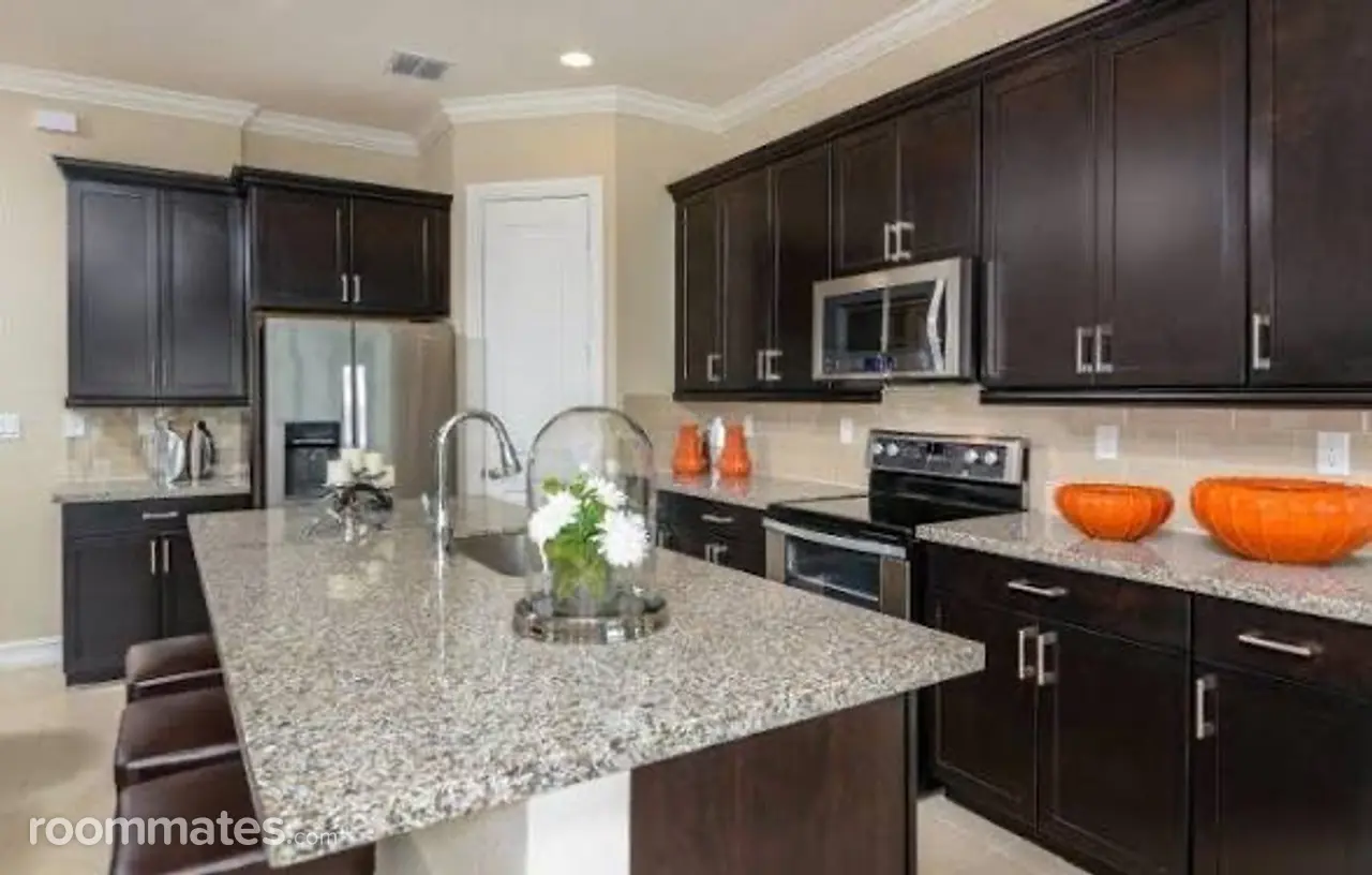 Profile photo 2 of 6