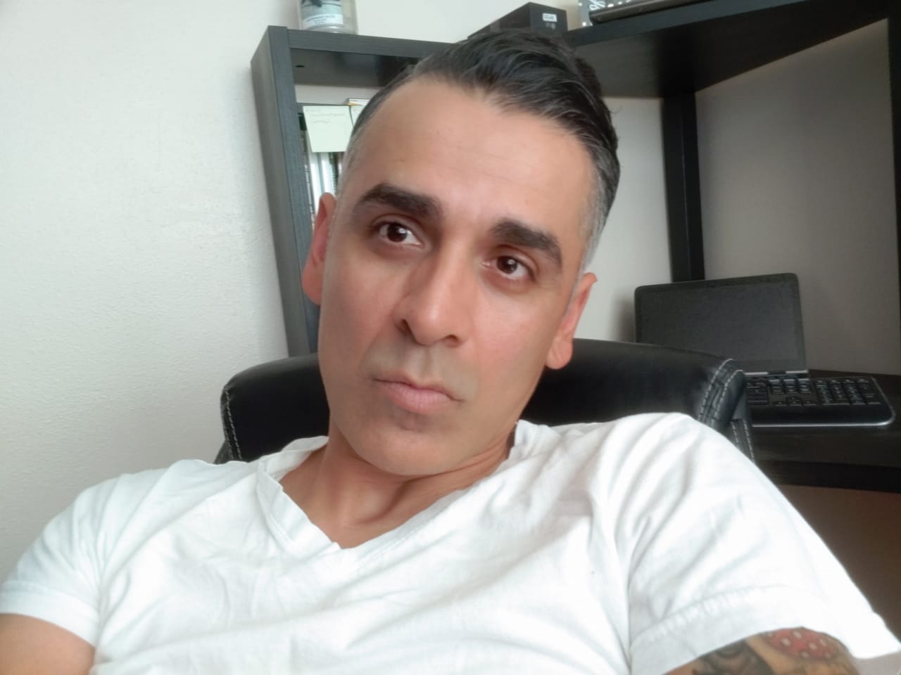 Profile photo 8 of 8