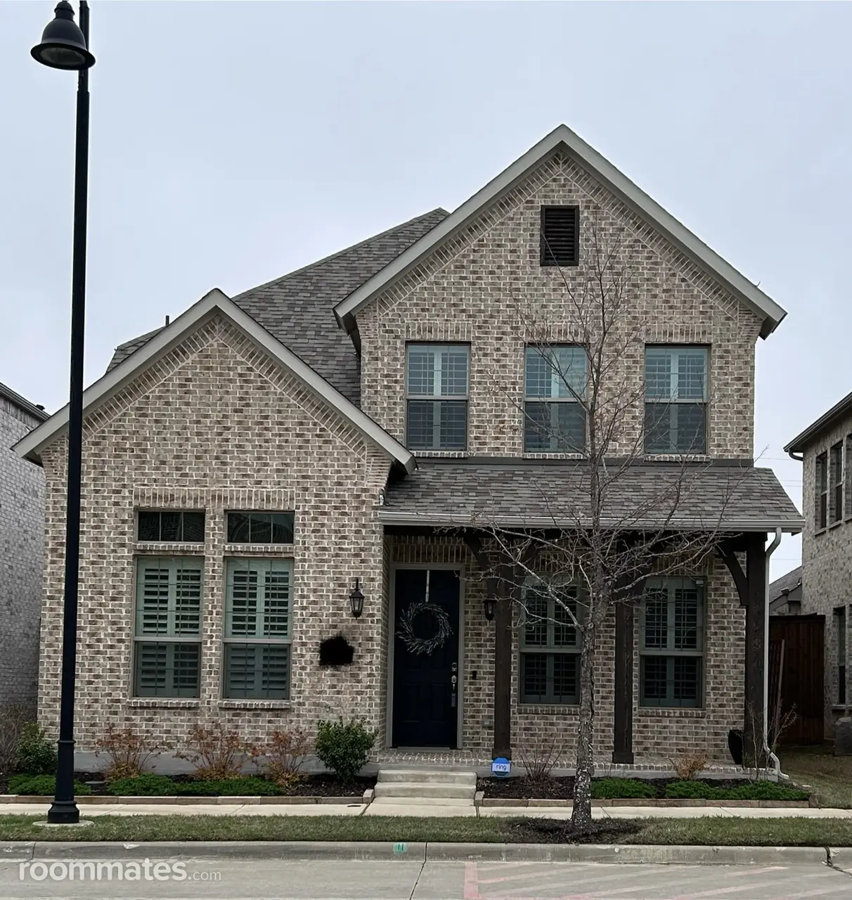 Profile photo 10 of 19