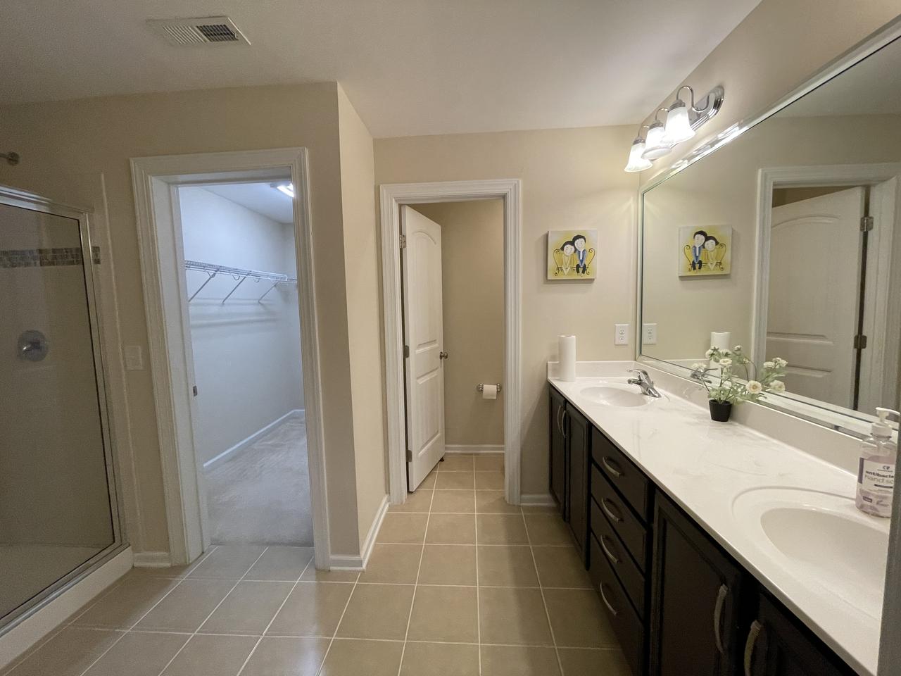 Profile photo 6 of 9