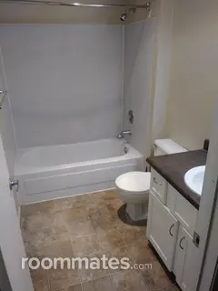 Room for rent in Mill Creek, WA $800, apartment