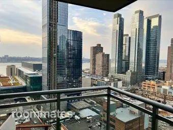 Room for rent in New York, NY $2500, house