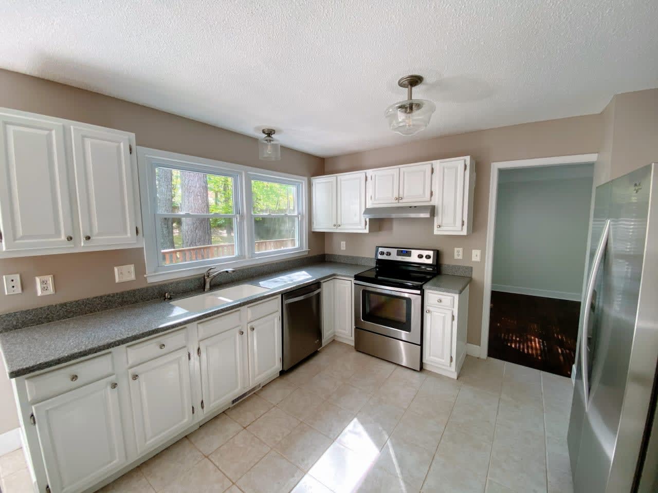 Profile photo 5 of 11