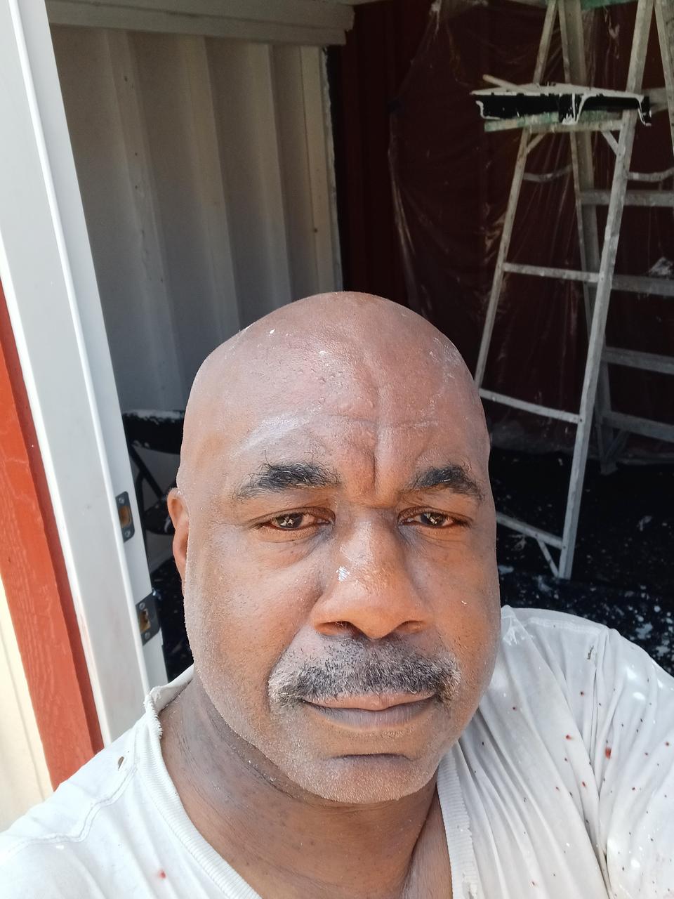 Profile photo 8 of 9