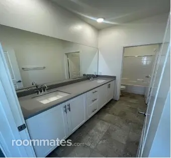Room for rent in Upland, CA $1250, condo