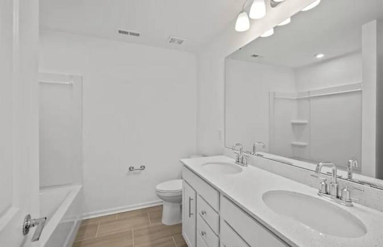 Profile photo 3 of 5