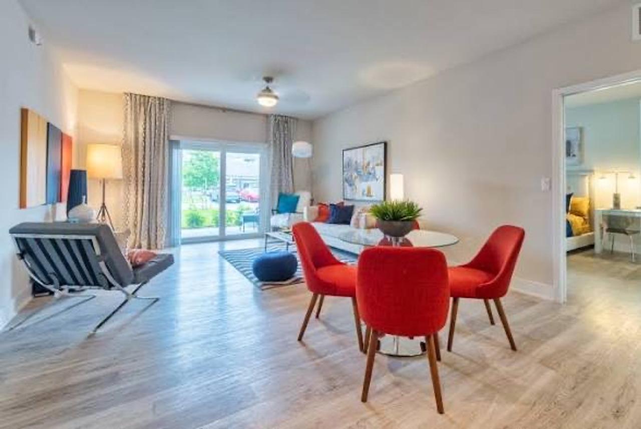 Profile photo 3 of 9