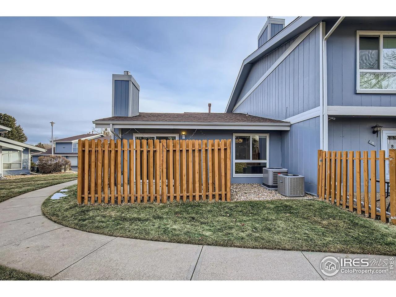 Profile photo 8 of 10