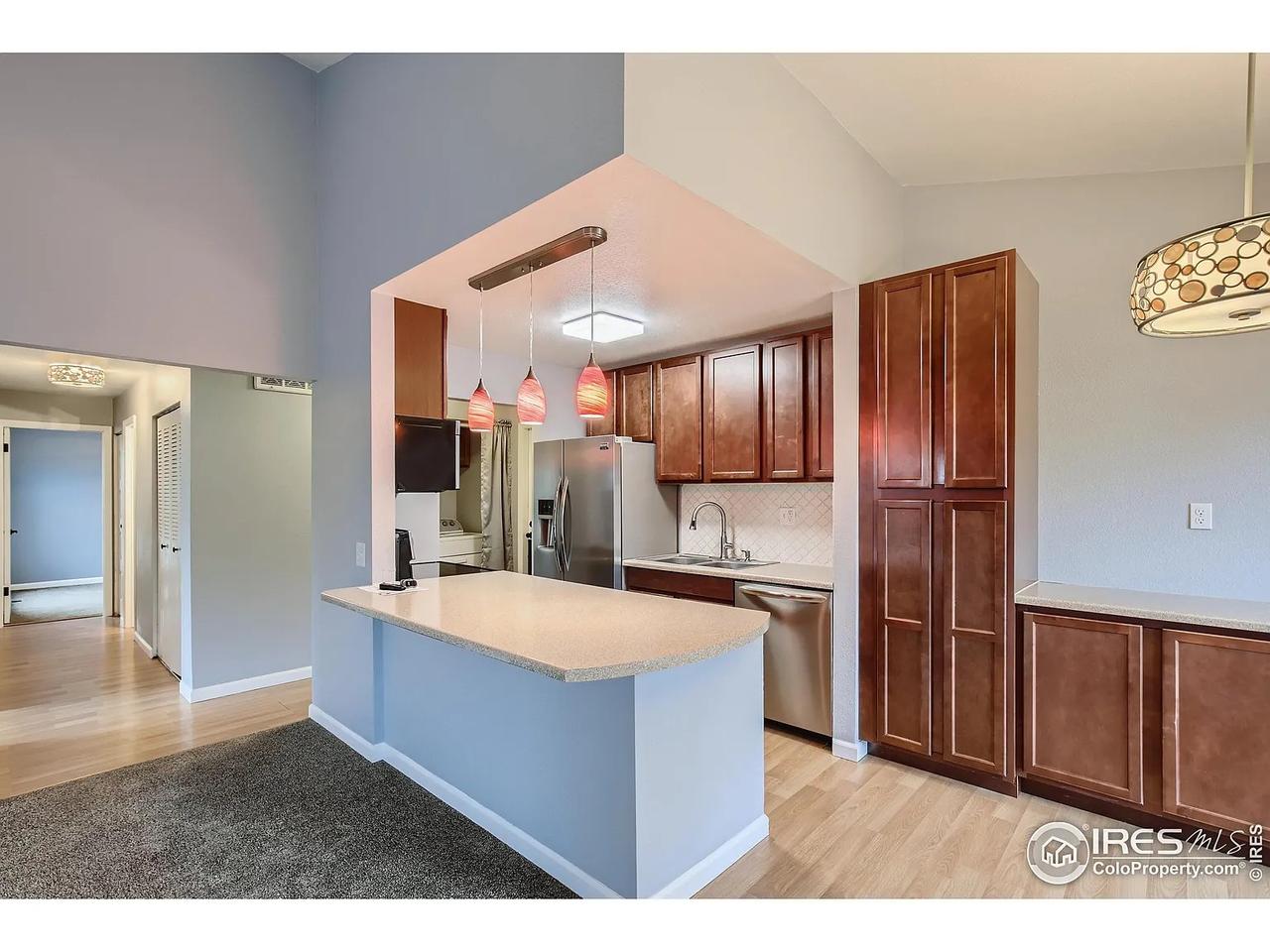 Profile photo 4 of 10