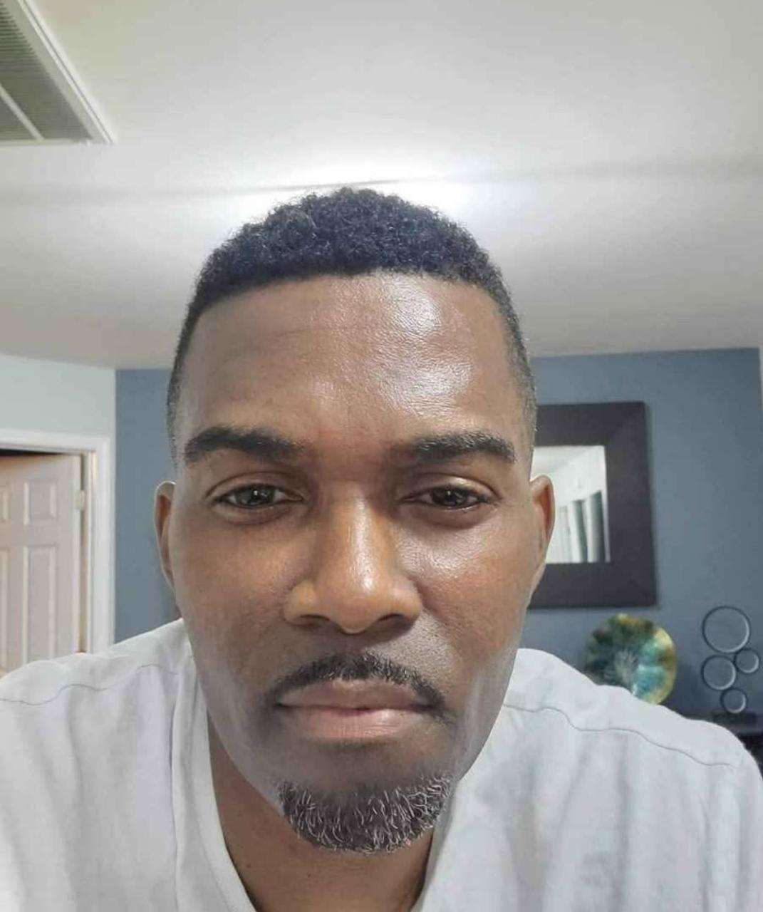 Profile photo 5 of 5